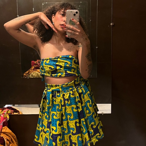 Meet your Posher, Aaliyah - Picture 1 of 1